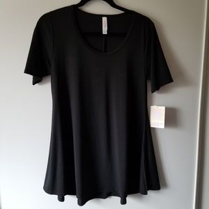 Lularoe Noir Perfect Tee XS